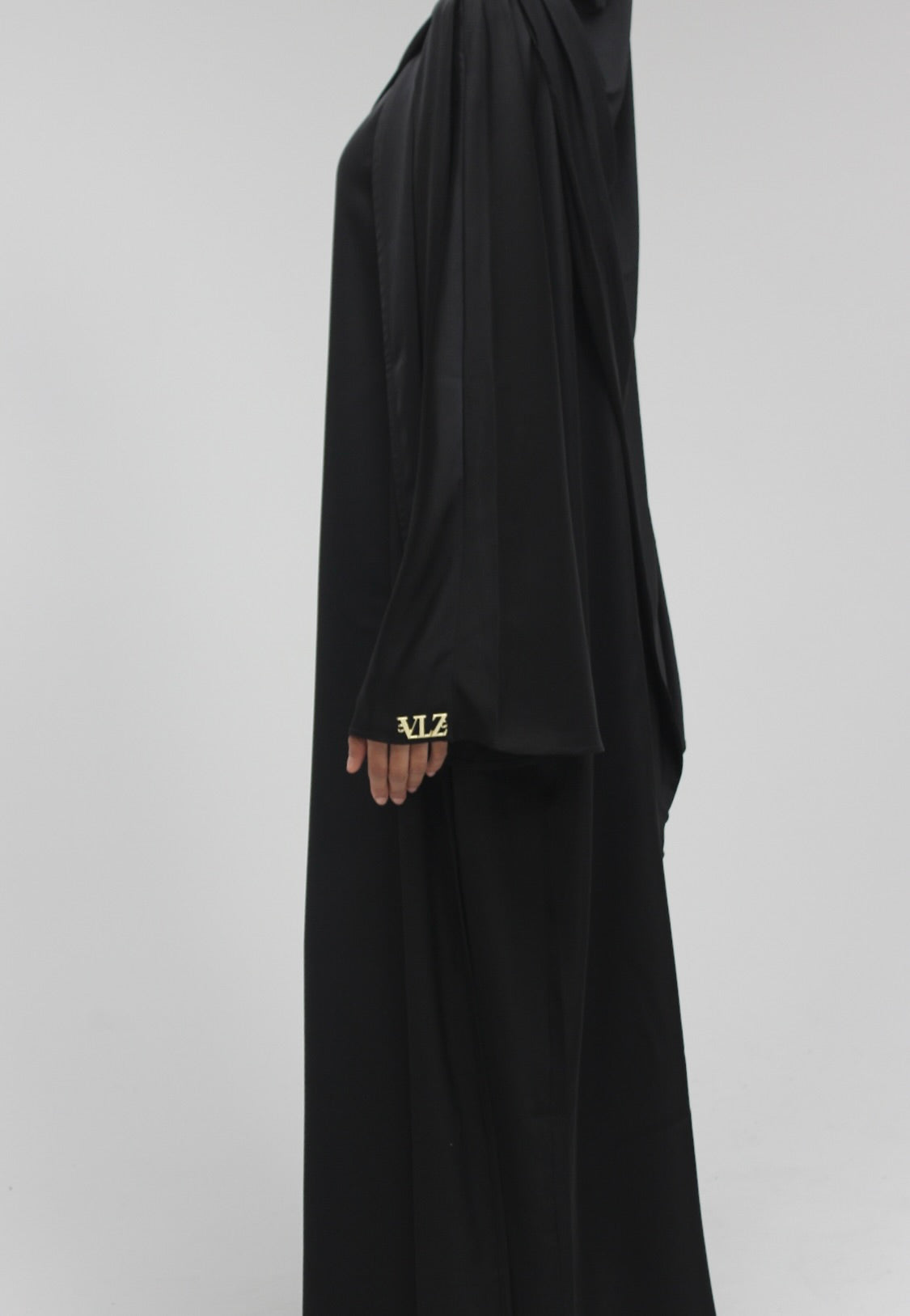 SIGNATURE ABAYA